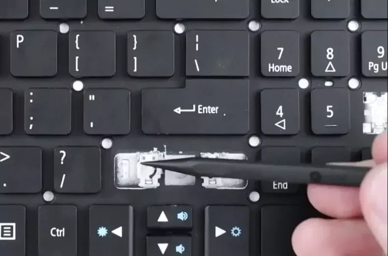 تعمیر تخصصی انواع کیبورد